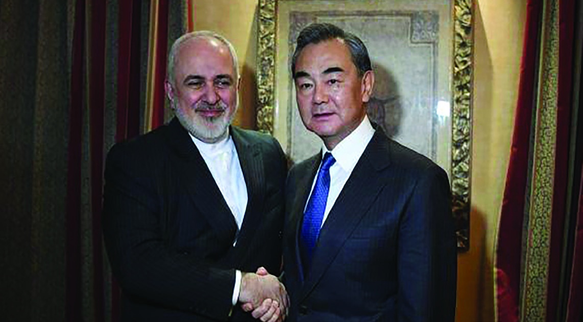 Çin Dışişleri Bakanı Wang Yi, İran Dışişleri Bakanı Cevad Zarif ile. (Lu Yang/ Xinhua, 2020)