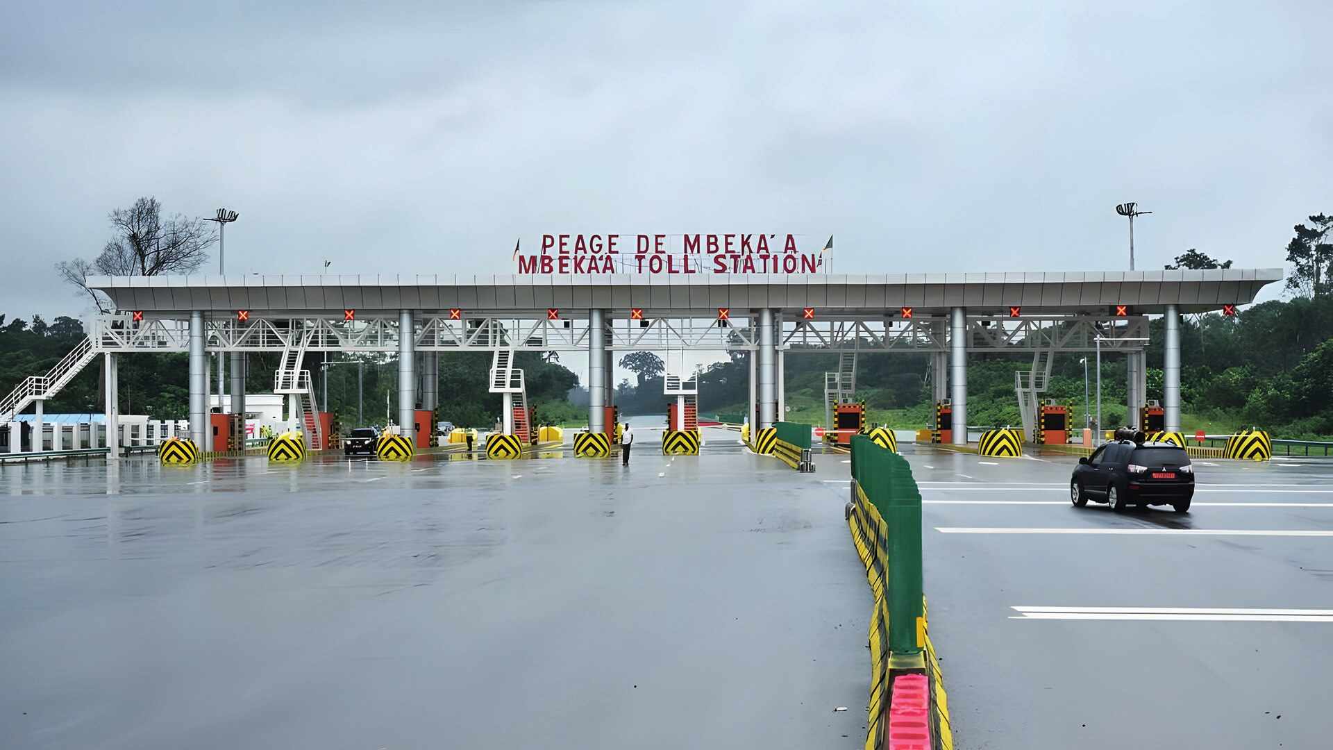 July 2022, Kribi Lolabe Highway, the fruit of close cooperation between China and Cameroon, built by China Harbour Engineering Company Ltd (CHEC) in southwest Cameroon (Photo: Xinhua, 2022).