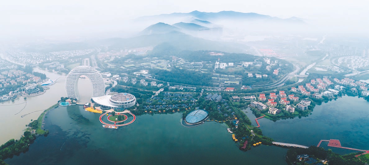 Zhejiang eyaleti, Huzhou’da yer alan Taihu Gölü bölgesinin havadan görünümü. (China Daily, 2021)
