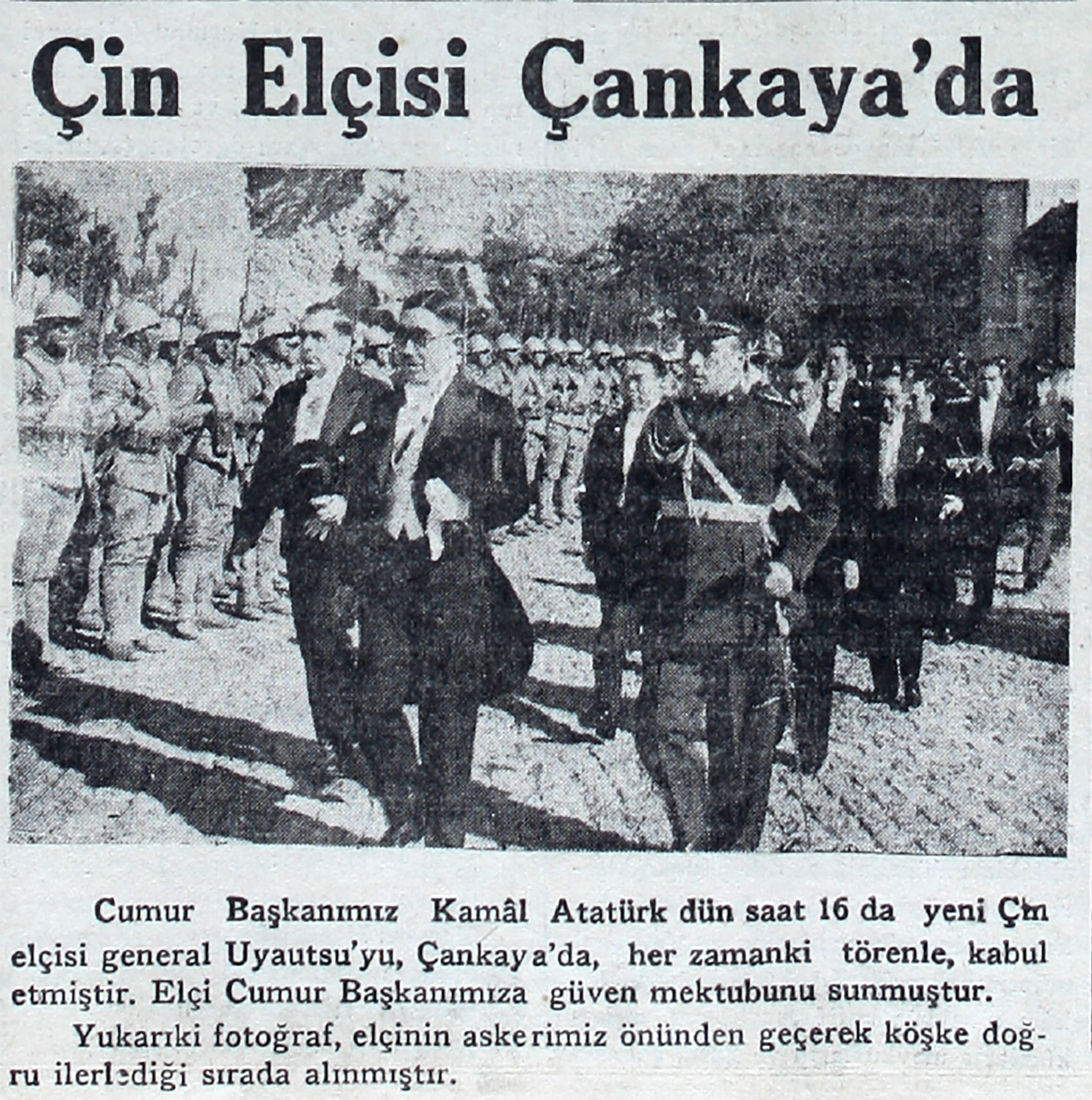 İlk Çin Elçisi He Yao Zu güven mektubunu sunmak için Çankaya’da. (Ulus Gazetesi, 17 Mayıs 1935)