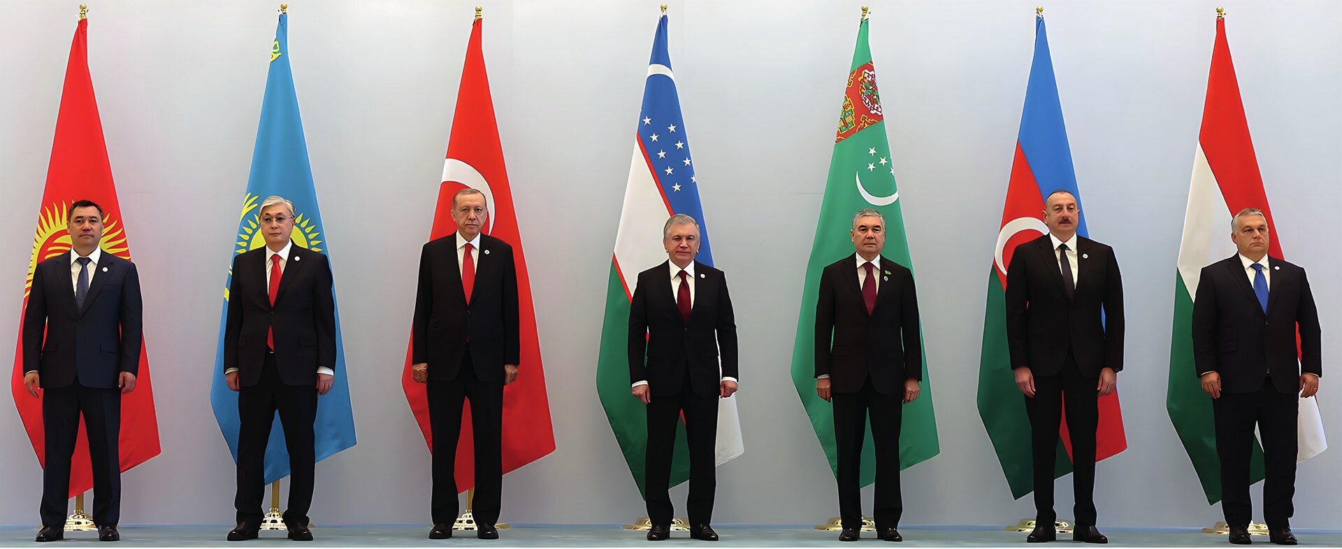 Flags and heads of state of OTS members Kyrgyzstan, Kazakhstan, Türkiye, Uzbekistan, Azerbaijan and OTS observers Turkmenistan, Hungary (Photo: OTS website, 2023).
