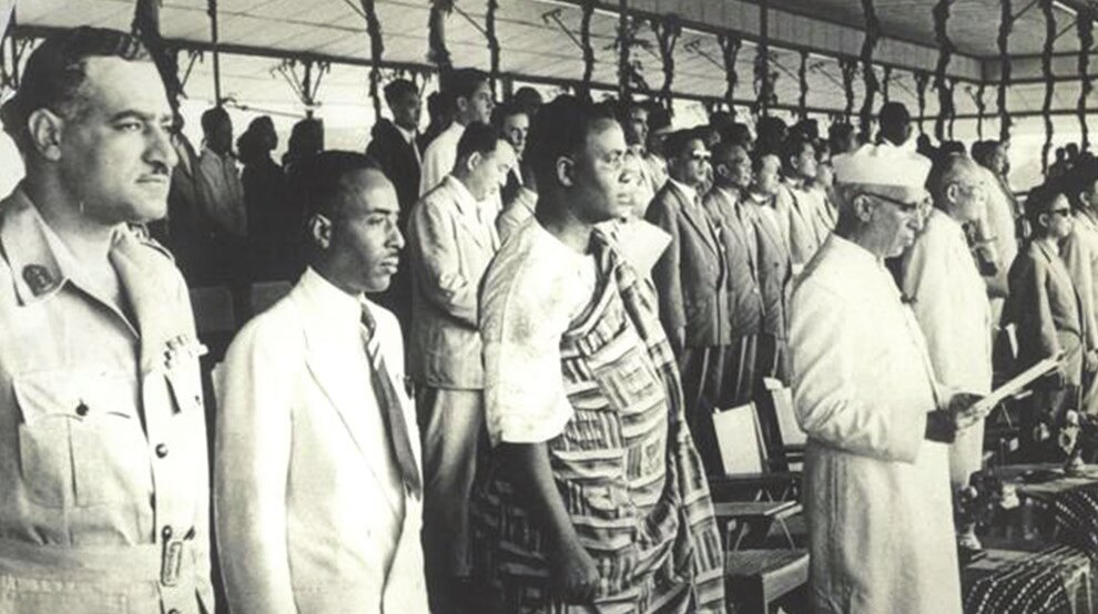 (left to right) Egyptian leader Gamal Abdel Nasser, Ethiopian delegate Yilma Deressa, Kojo Botsio of the Gold Coast and Indian Prime Minister Jawaharlal Nehru at the Bandung Conference (Photo: Picryl, 1955).